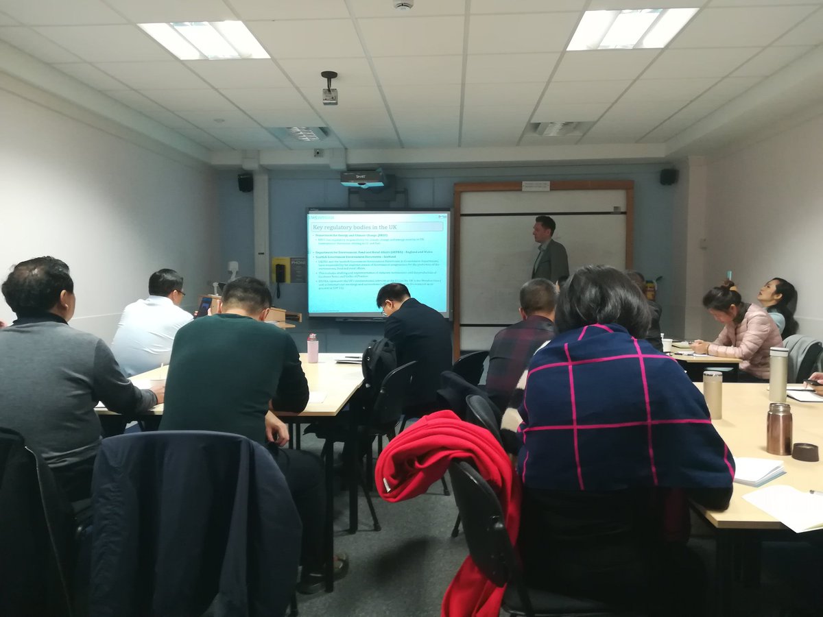 CrisRodrz's tweet photo. @DrIMcLellanUWS delivering a session on Scottish water quality regulation to the Guizhou Provincial Water Resources Department #SAFEA https://t.co/mqu6JbQUR9
