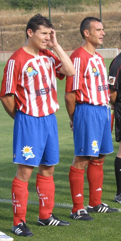 susiesteban's tweet photo. Hace 15 años el fútbol nos unió y juntos hemos recorrido el camino que nos ha traído hasta aquí, por eso sé que si hay alguien capaz de salir de las situaciones complicadas eres tú @ministemple 
Mucha fuerza hermano! https://t.co/aldssrr4Cd