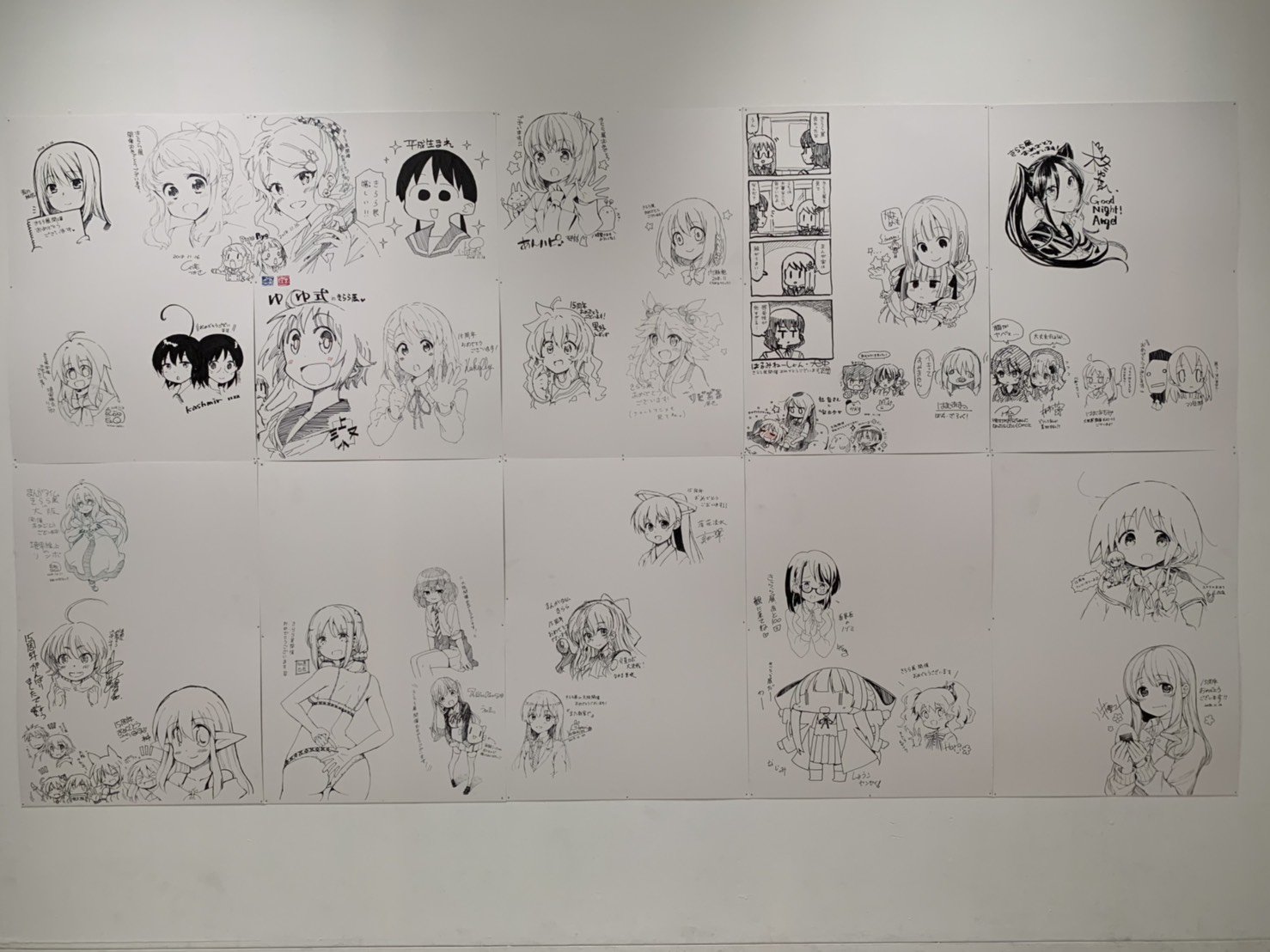Twitter 上的 まんがタイムきらら展 続いてスペシャルコーナーのサインボードの様子がこちら 東京展のイラストやサイン に大阪展で書かれたものが追加され ますますプレミアムなサインボードとなりました こちらのボードは主催者にて今後も大切に保管させていただき