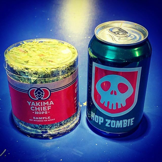 EpicBeer's tweet photo. Hop Selection Zombie @yakimachief #hops #hopselection2019 #hopzombieonhoptour #hopzombie #epicbeer #yakima #washington #halloween #halloweeniscoming https://t.co/o4WEjrVVBt https://t.co/JYQJzyFTjU