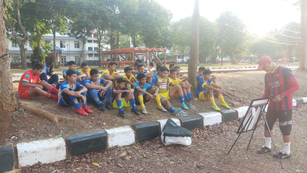 Sore ini kita latihan