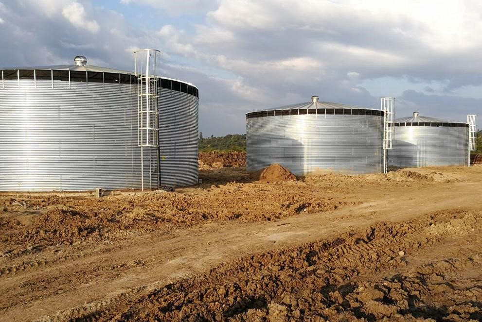 Installed &amp; commissioned in under 3 weeks! Not only do we offer the widest range of #WaterStorageTanks; Our Global Installation Division will travel worldwide to install them too! These 3, in a remote location in East Africa each hold 700k litres.  ow.ly/uDY250wQXBd