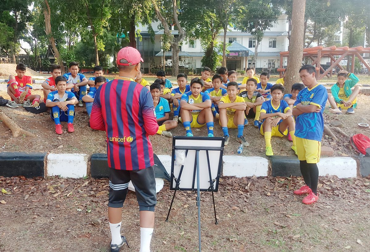 Evaluasi hasil pertandingan sebelumnya

Latihan terus semangat terus