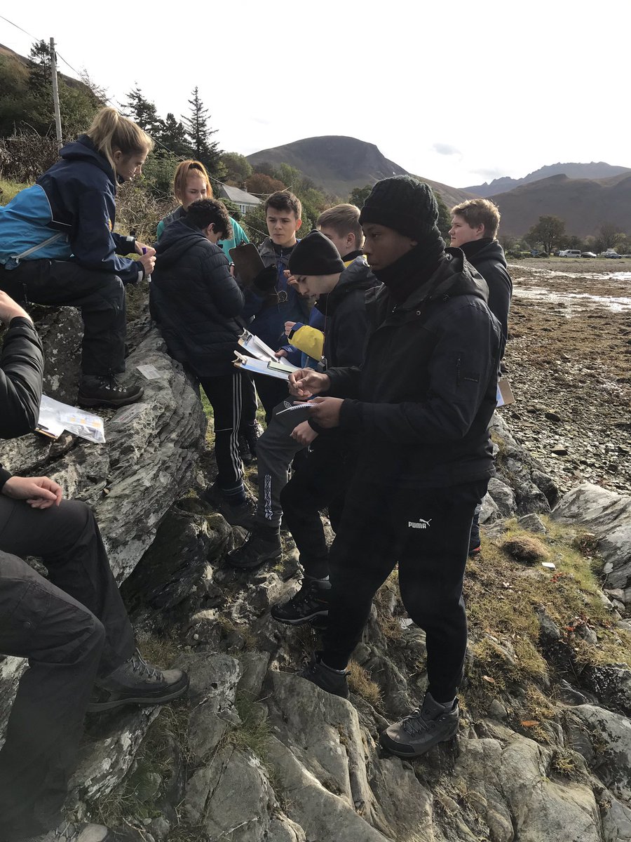STMGeogGeol's tweet photo. Our Year 13 Geologists had a great first day of fieldwork in the Isle of Arran yesterday at @lochranzacentre. Lots of different techniques ready to put into practice on Wednesday and Thursday. We even saw some seals! https://t.co/x98UVVIOfK