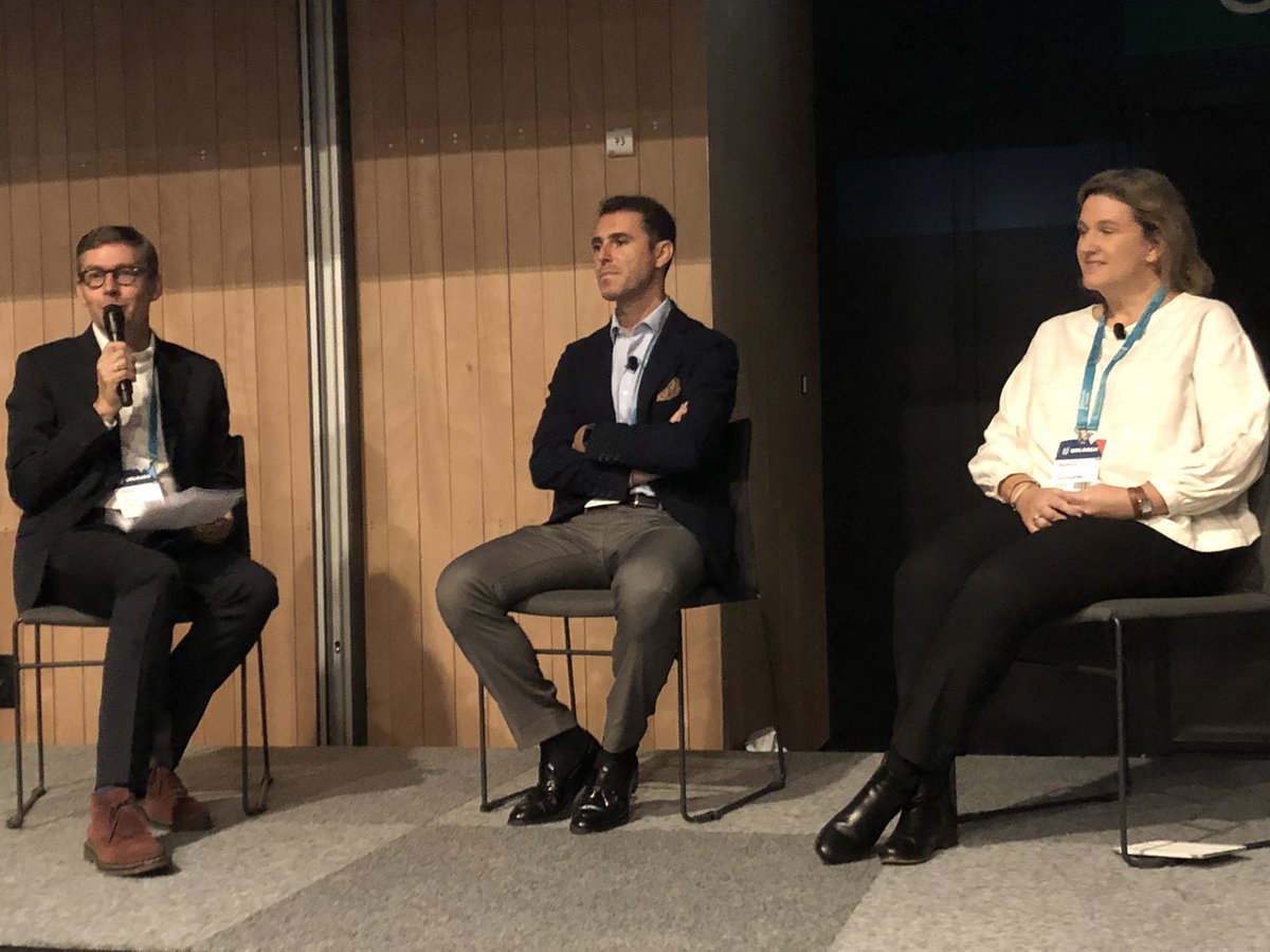Great session on HR digital transformation lead by <a href="/OlivierFech/">Olivier Fecherolle</a> with #customer story #technipfmc Beatrice Oger #generali Fabio Fabiano #oraclehcm #datadriven #innovation @SylvainLETOURMY <a href="/montfeu/">de Montvallon Valeri</a> <a href="/Bastwins/">Bastien Rousseau</a> @KarineP_Oracle <a href="/P_Barbedette/">Patrice Barbedette</a> <a href="/ThayaTwitt/">Sora</a>