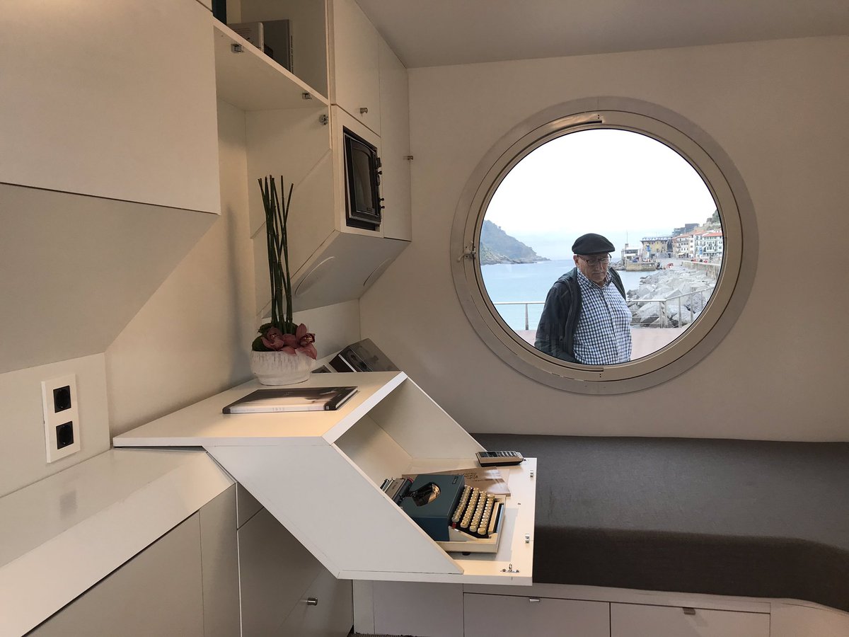 Abre sus puertas Nakagin 1:1, la réplica de una vivienda de 10 metros cuadrados que se podrá visitar frente a la Bahía de la Concha en Donostia con <a href="/atari_ka/">ATARI</a> #mugak2019