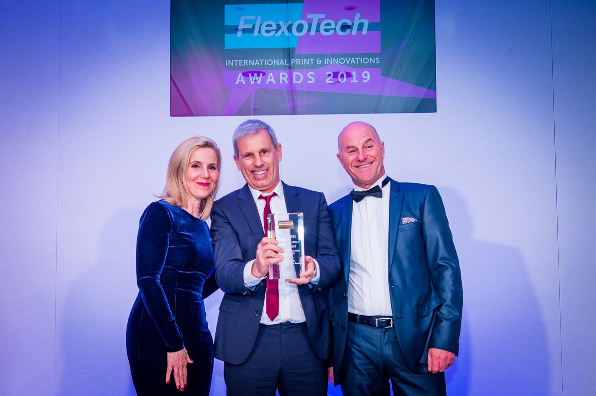 HarkwellLabels's tweet image. Our 2019 FlexoTech award winner&apos;s photo #flexotech #ftawards2019 #harwelllabels #labels @FlexoTechMag