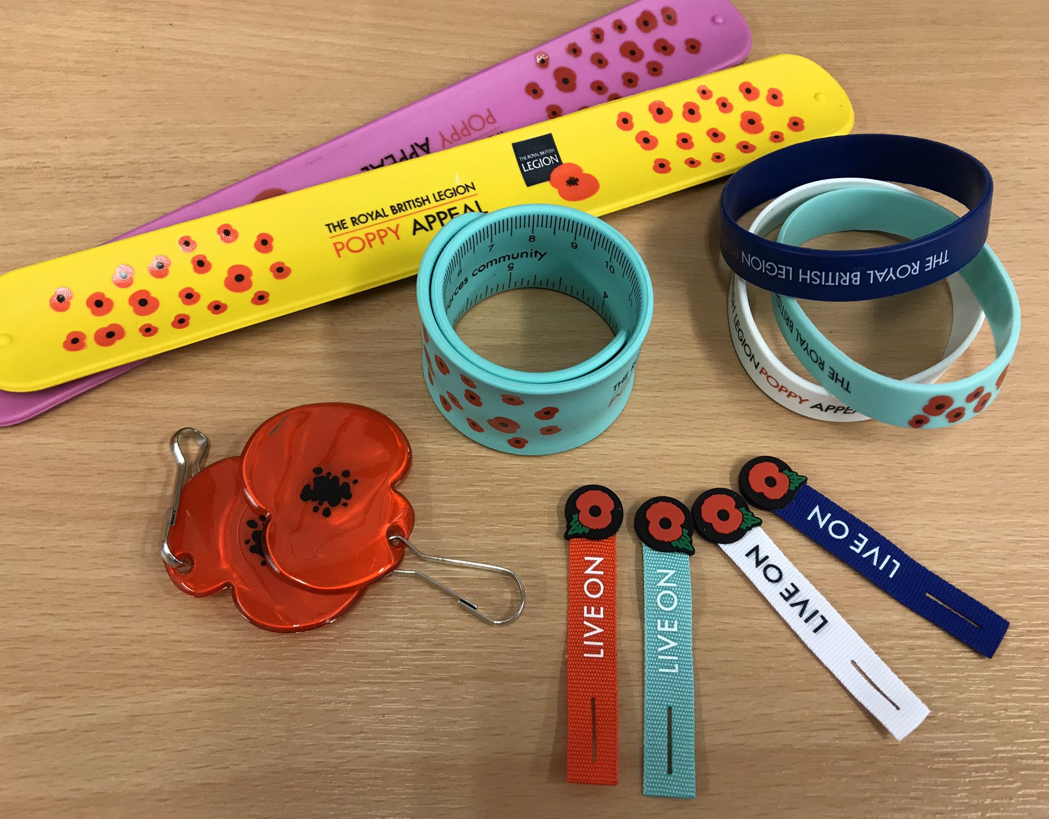 Poppy wristbands deals