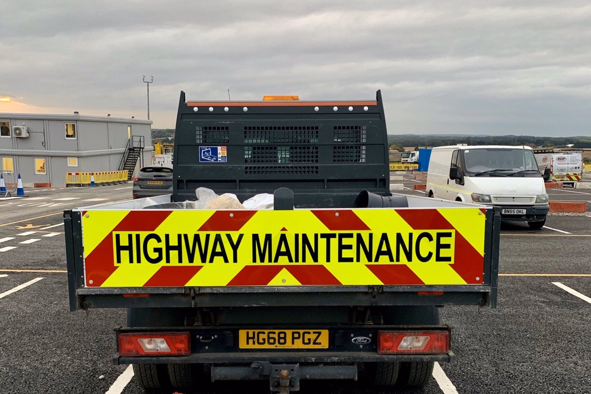 AChevrons's tweet photo. Busy evening last night getting these trucks ready for motorway works #chevronkits #highwaymaintenance #trailerboardchevron #chapter8chevrons #highwaysafety #allaboutchevrons https://t.co/VBTaFlDhaq