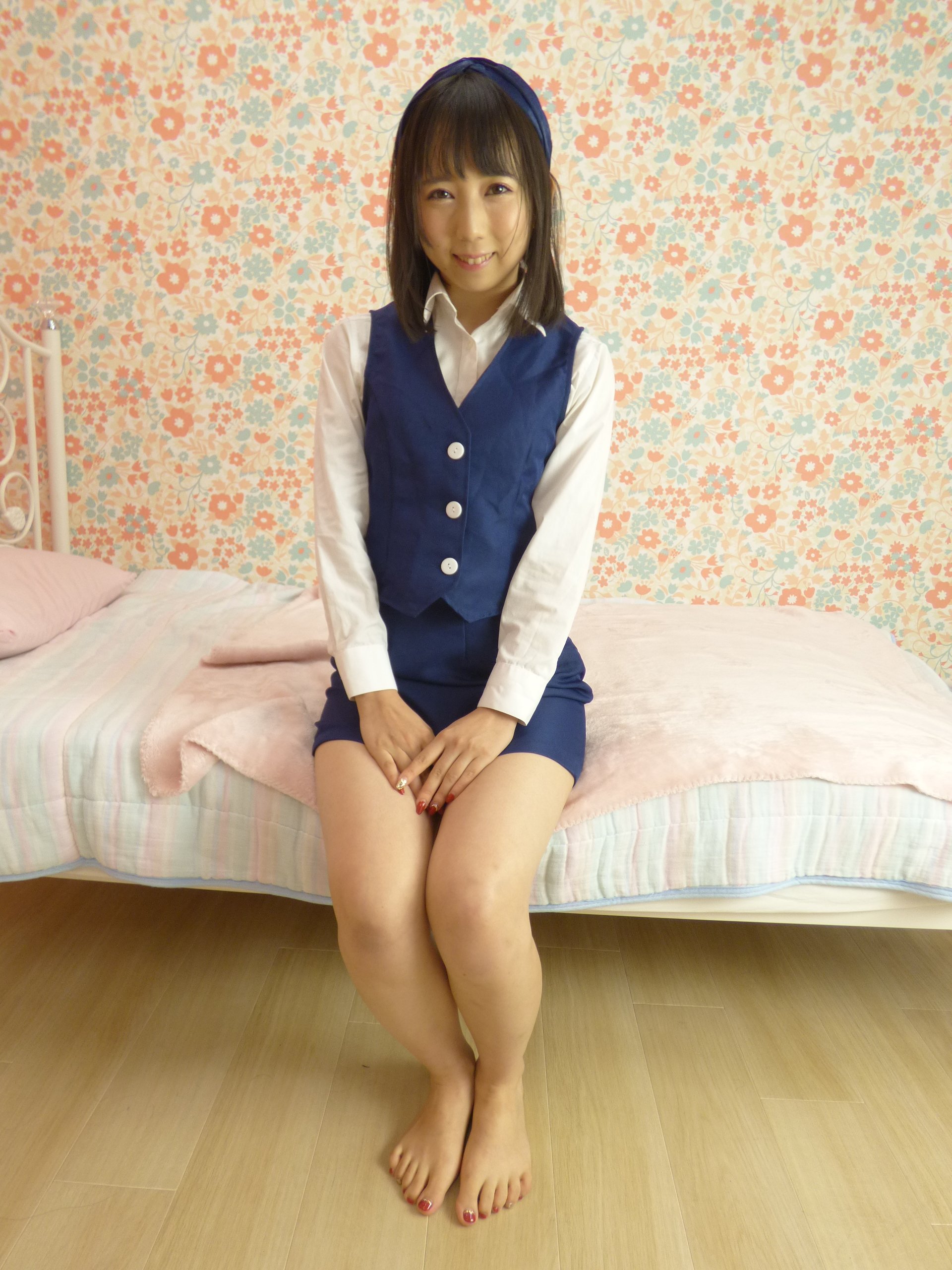 OL制服　脚 