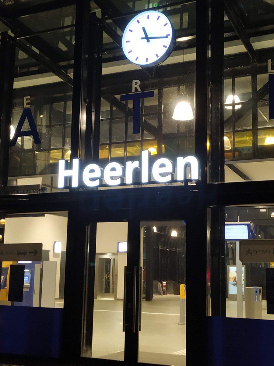 FPQueipo's tweet photo. Heerlen, destino jobshadowing https://t.co/oYDmkDcVpQ https://t.co/cnGJo4FNLt