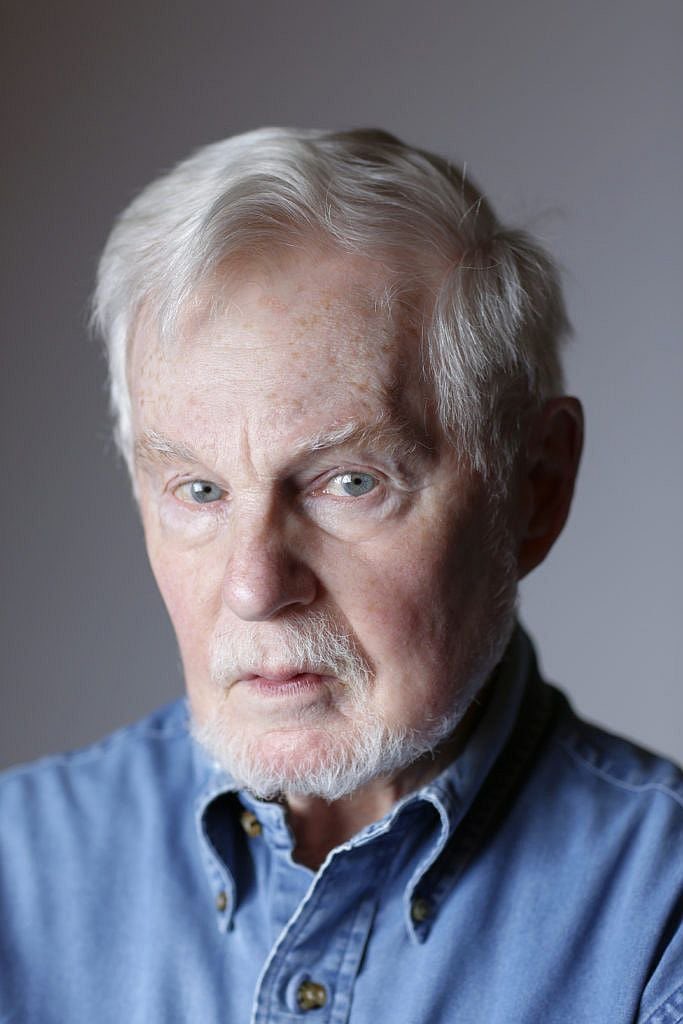 Happy Birthday to Derek Jacobi who turns 81 today! 