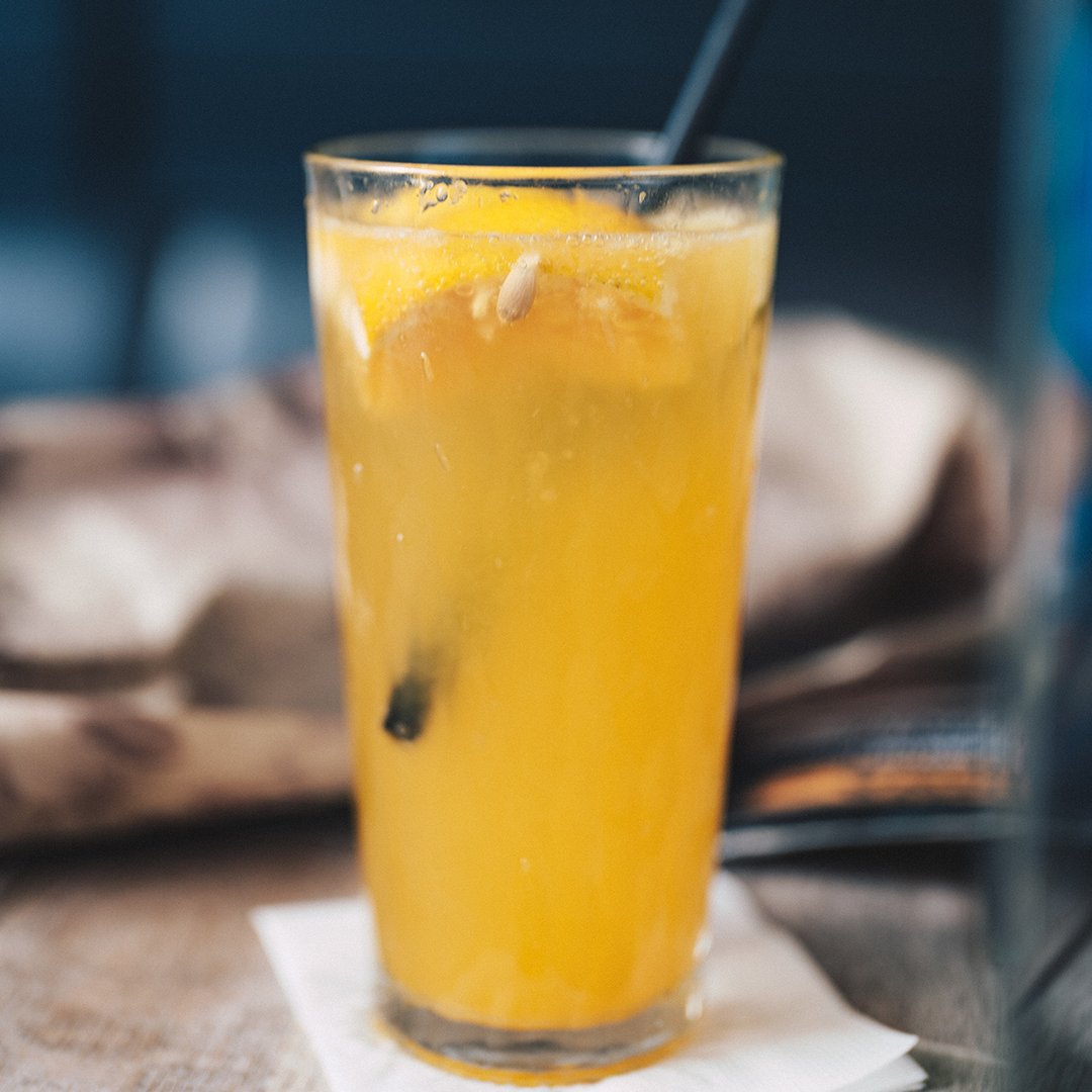 FacesAndSmiles's tweet image. #TeethTip
Try to limit your intake of acidic drinks such as #fruit juices, cordials and soft drinks.
#Food acids soften #tooth material and dissolve the minerals in tooth enamel, causing holes (#cavities or #caries).

#oralhealth #Dentist #Norfolk #Lowestoft #teeth #advice