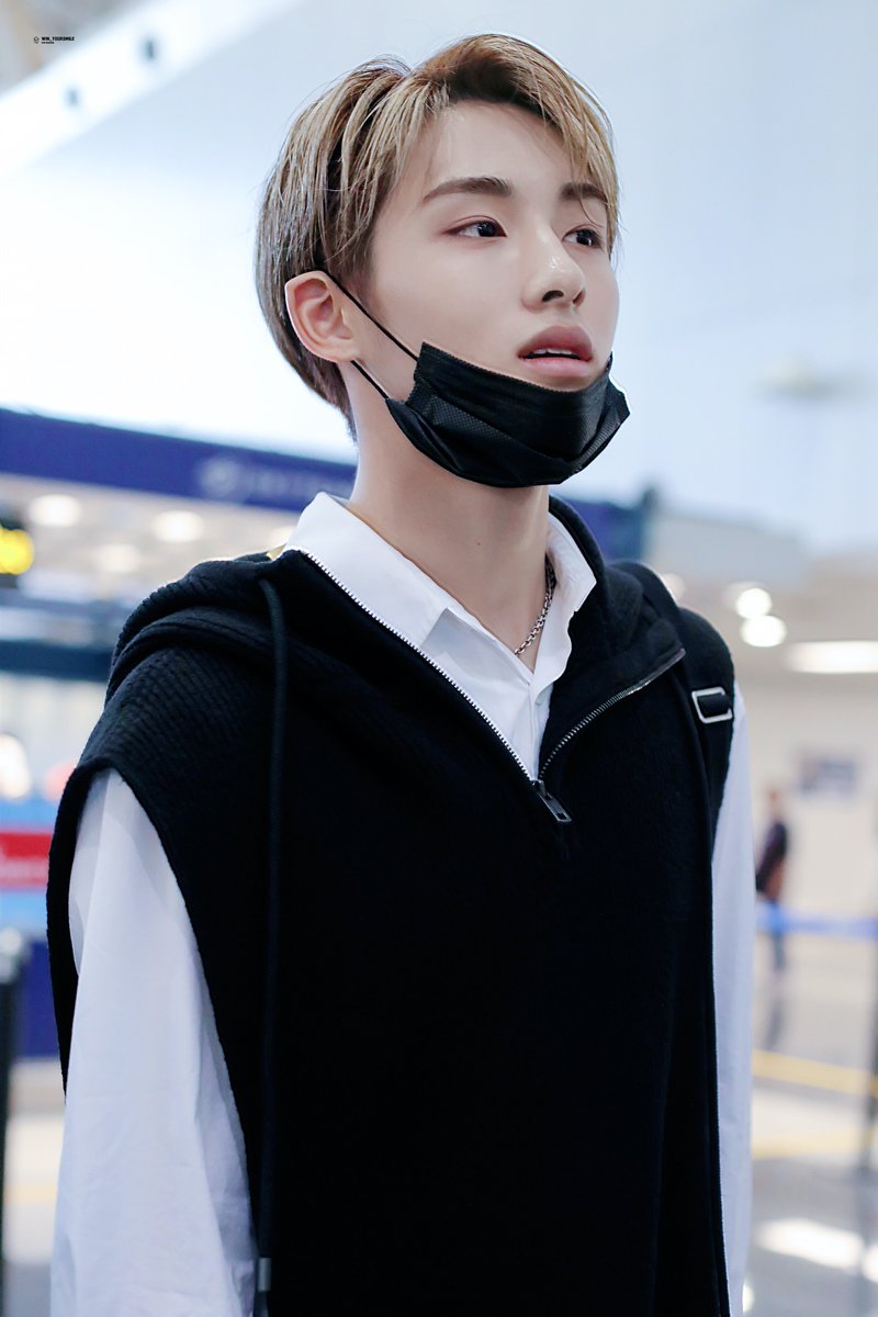 #WINWIN #董思成 #윈윈
#WayV #WeiShenV 
😛