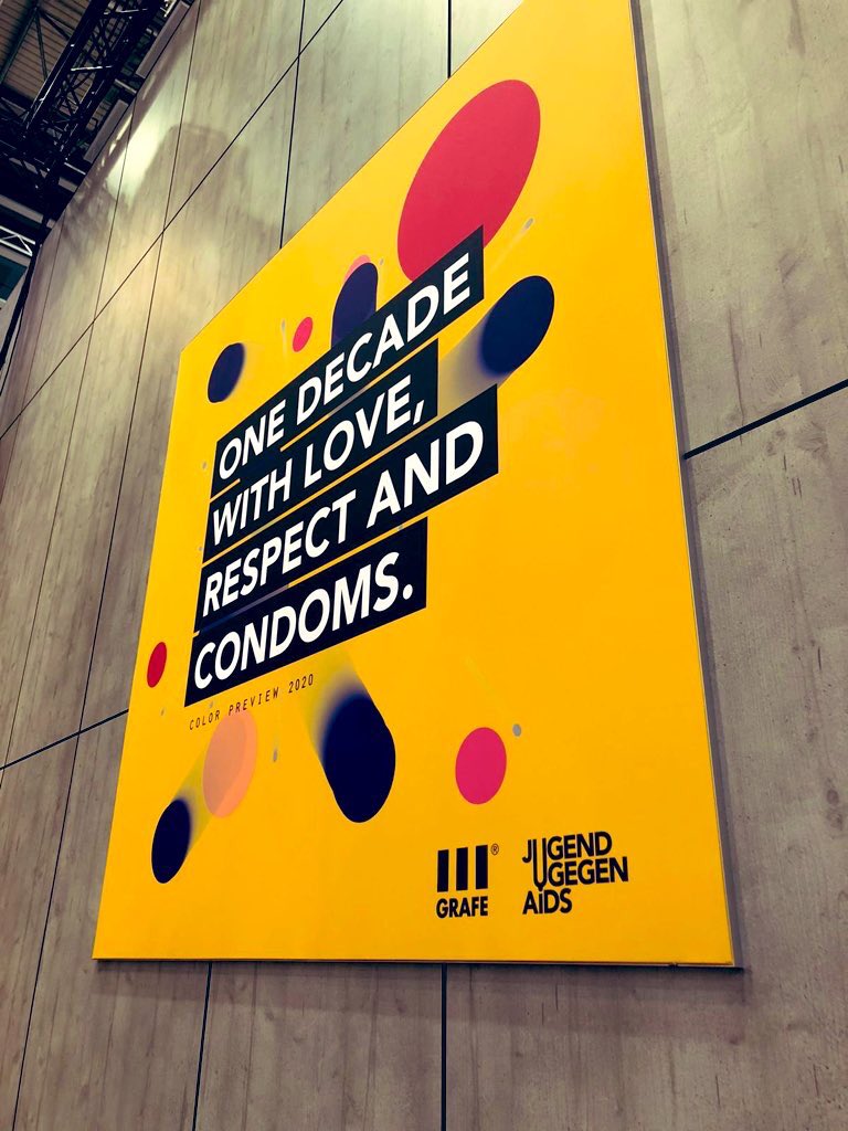 faq_health's tweet photo. One Decade with #Love, #Respect and #Condoms auf der #KMesse in Düsseldorf 🚀
Unser Partner #Grafe stellt hier aktuell mit unserem gemeinsamen #STIKalender die #Trendfarben für das Jahr 2020 vor 💪
Do it with love, respect and condoms. https://t.co/C8kFQ2vZfN