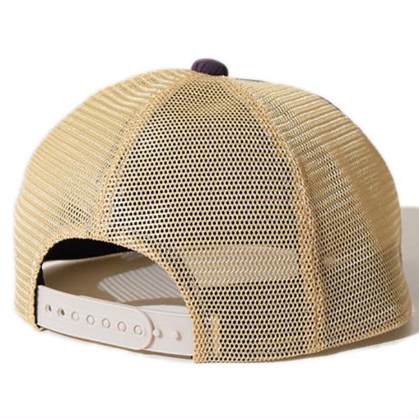 Sotoaso 株式会社ソトアソ Na Twitteru つばなしキャップ Eldoreso Backwards Capが入荷 なんと つばなし バイザーを取り除いた斬新なデザインのメッシュキャップは 後被りをすると一見ノーマルなキャップに見えるユニークなデザインです 税込6 050円