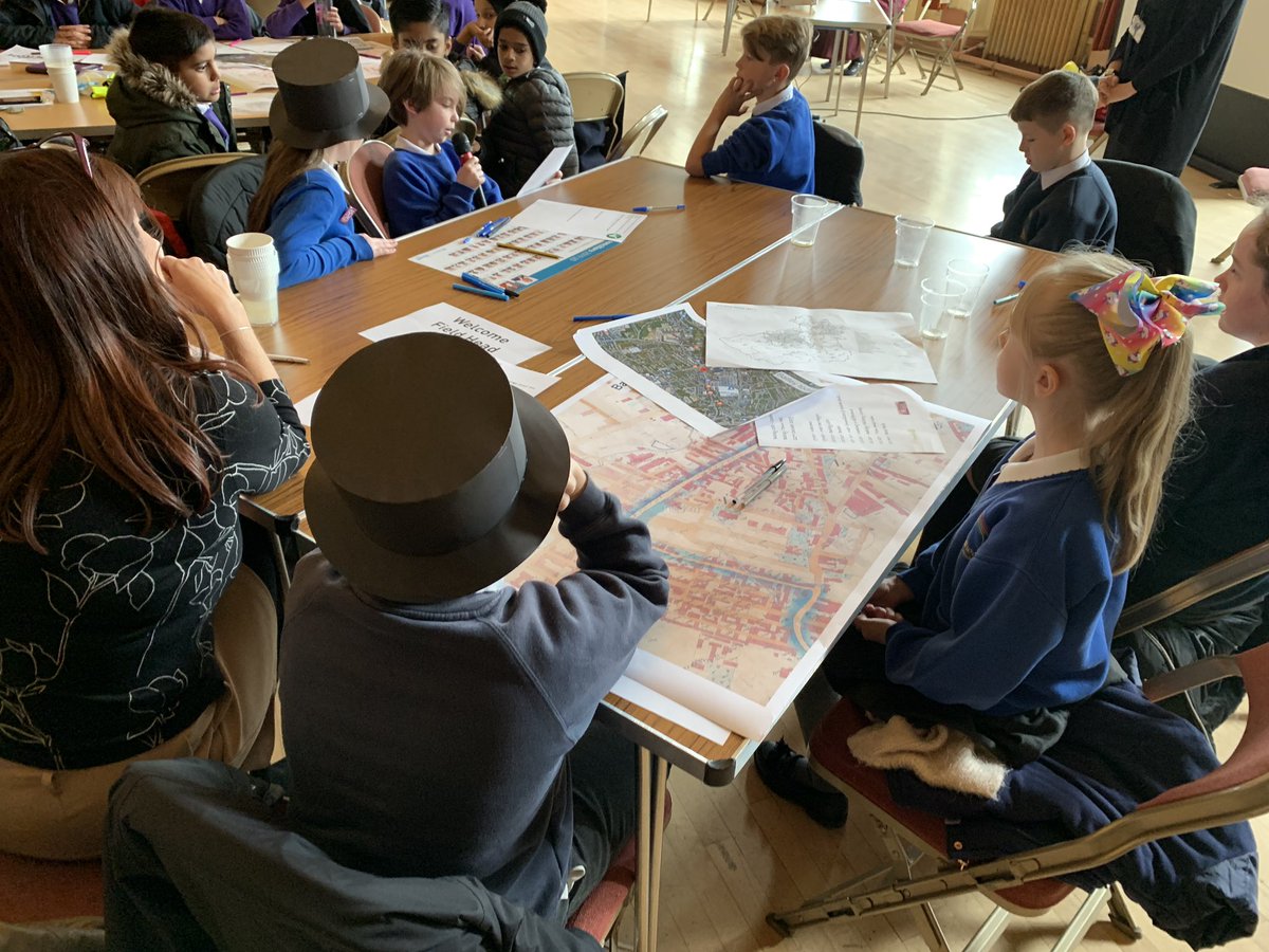 kirkdemocracy's tweet photo. “We like Batley because people are really helpful.”
“We’d like more recycling.”
“We like the wonderful people.”
“It’s peaceful and we’ve got good WiFi, but there are too many naughty teenagers.”
“We would like a local park.”
#Batley150 https://t.co/XfqoRB8r03