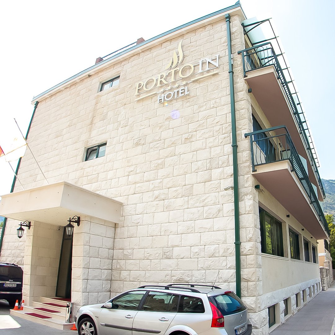 HotelPortoIn's tweet photo. Rezervišite neki od paketa preko našeg web sajta po garantovano NAJPOVOLJNIJIM CIJENAMA! https://t.co/JSRD5xjnDQ
✰✰ HOTEL PORTO IN ✰✰
.
Njegoševa 211
85 330 Kotor, Montenegro
T: +382 (0)32 326 300
info@kotor-hotelportoin.com
.
#PortoIN #Restoran #Montenegro #Budva #beach https://t.co/oKjpaI3shJ