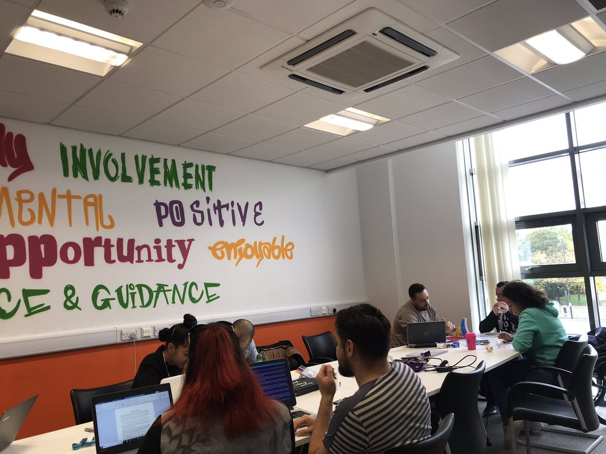 DebbietNya's tweet photo. World cafe assessments today! Exploring young people’s development through peer assessment. Students have developed a workbook to describe theories of development and young people’s behaviour. Great support in the room @nyaacademy @OnSideYZ https://t.co/c7MFjy24Xr