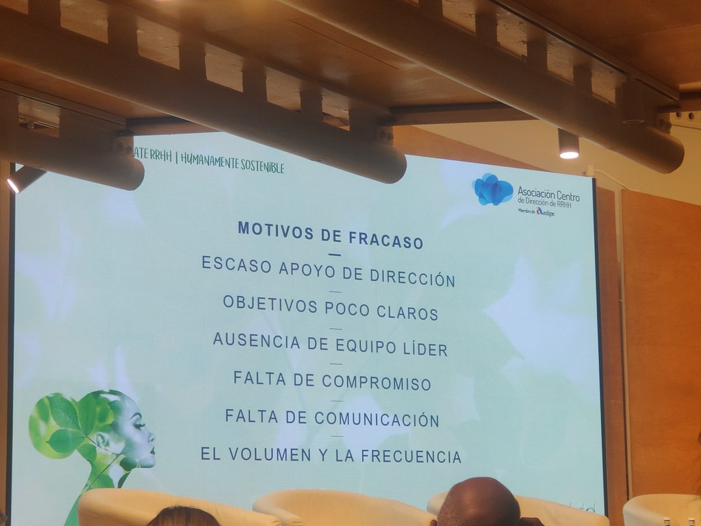 RaquelBonsfills's tweet photo. Muchas veces la gestión del #cambio fracasa, para facilitarlo va a ser muy importante: aprender a cambiar. Implantar una #cultura de cambio, #liderazgo colectivo y #agilidad que nos lleve a mejores resultados. Marta Iriguibel #UpdateRRHH https://t.co/PvSA29CQAy