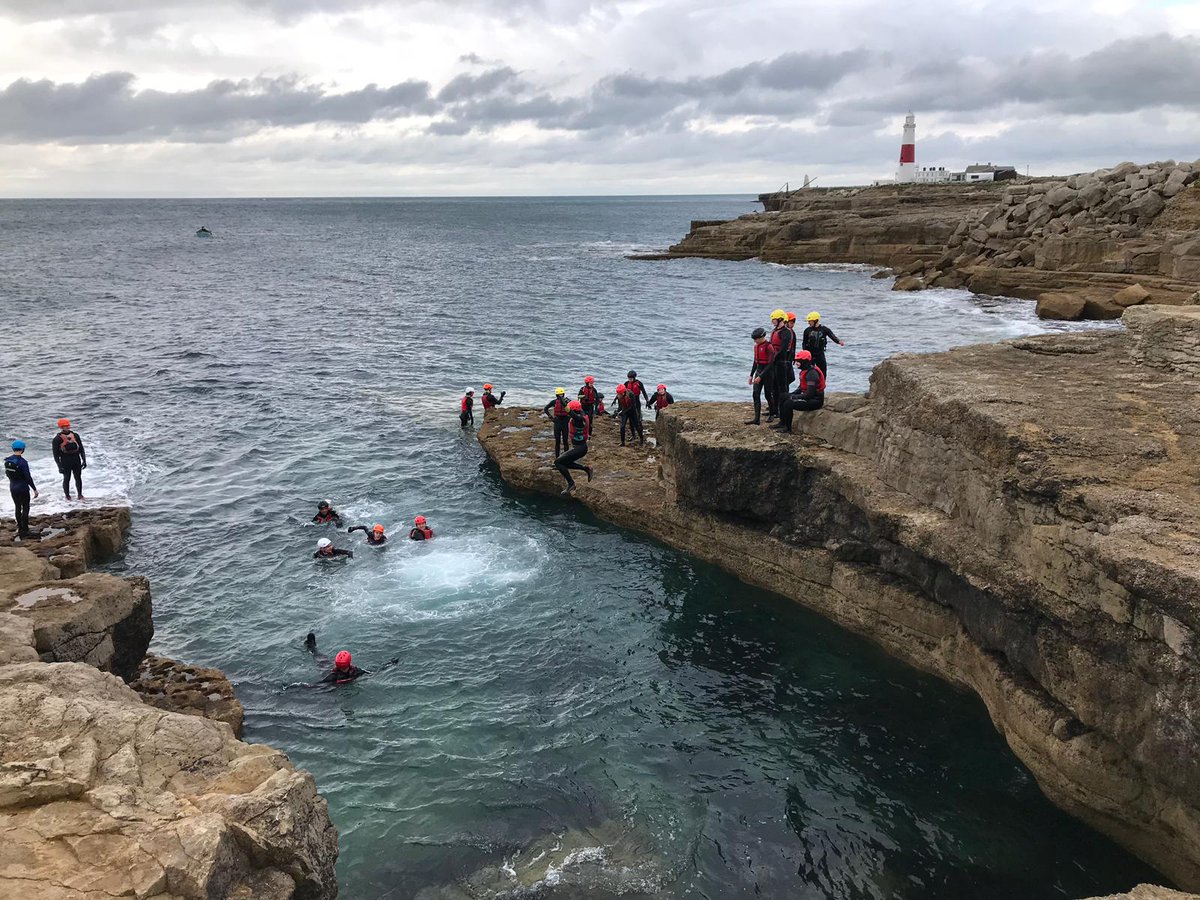 RockleyCollege's tweet photo. Our year two BTEC students jumped head-long into Monday with an epic day of coasteering, traversing and climbing as part of their alternative pursuits module. ππ§π»ββοΈπ§πΌββοΈ
#RockleyBTEC #btecsport #outsidelearning
#bepartofit #sixthformcourses https://t.co/eNqwBab2vn