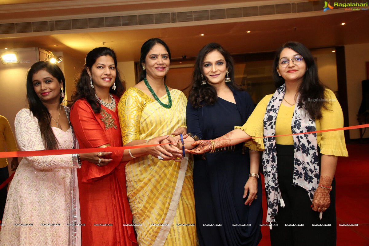Ragalahari's tweet photo. Rufflez Expo Kicks Off at Taj Krishna - https://t.co/Yc2ddOIVpl #Rufflez #RagalahariPhotos https://t.co/yhJKl1lZ7n