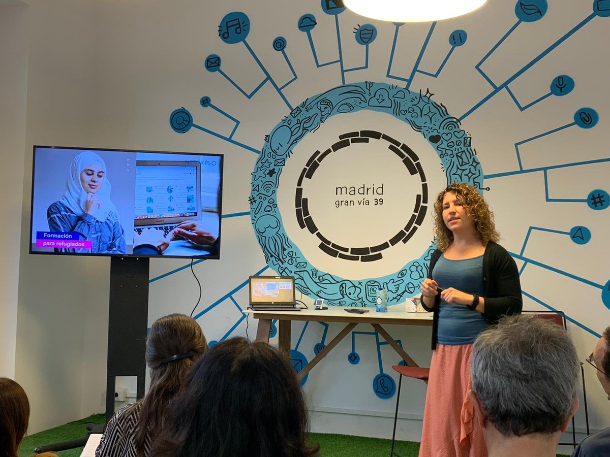NetexploSpain's tweet photo. Nuestra experta en #InnovaciónSocial, @beatriz_delfa, ha participado en el evento final de #jobs4tech de @Acontraelhambre. Durante su participación ha compartido su visión sobre la formación para refugiados y la trazabilidad educacional en #blockchain, entre otros temas. https://t.co/oOnFesOQGm