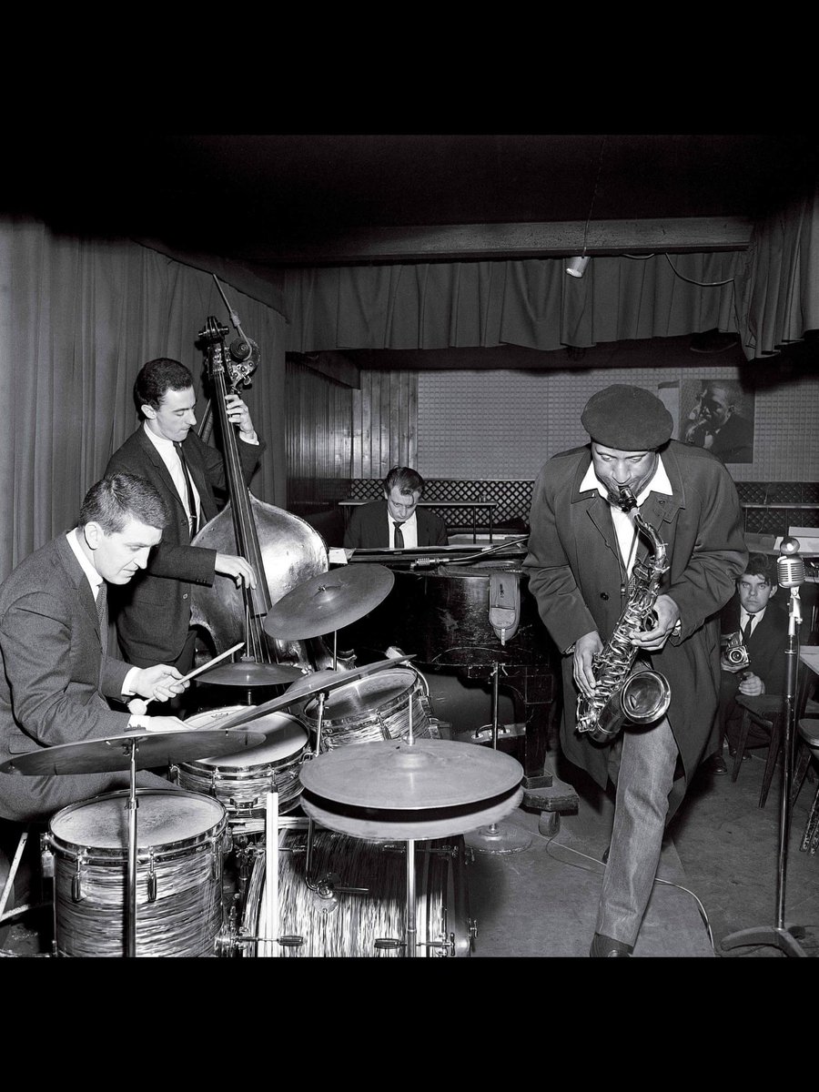 0le0_'s tweet photo. Sonny Rollins on #saxophone with the great #British pianist Stan Tracey at the piano, Ronnie Scott’s #Jazz Club #London || Photo by Freddy Warren || @officialronnies 

https://t.co/AW8hneSCZC https://t.co/qGLqFZnbml