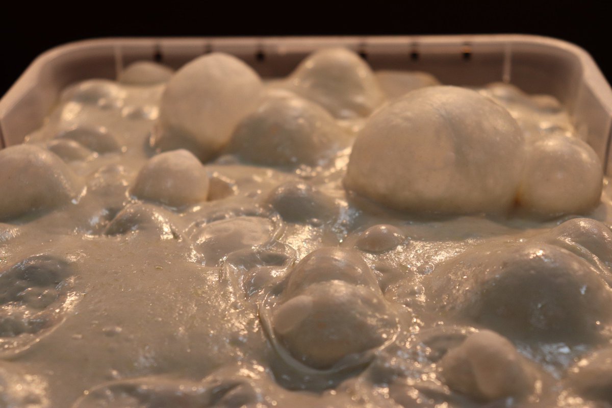 LLKLTD's tweet photo. Doughmaking is a science as well as an art- the best, bubbliest dough comes from skilful preparation, fermentation and maturation. If you want to master doughmaking, book a consultancy session with our Development Chef, Fabio, at kitchens@linda-lewis.co.uk! π¨βπ³ #consultantchef https://t.co/J1BkOpTYIB