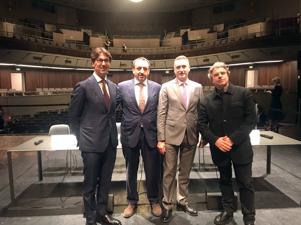 Federlegno's tweet photo. Stefano #Bordone, Vicepres. #FLA "Per sostenere aziende delle aree colpite da Vaia abbiamo affiancato a iniziative politiche eventi culturali per sensibilizzare su necessità di valorizzare legname abbattuto. Molto orgogliosi di poter dare nuova stagione a teatro @triennalemilano" https://t.co/hbLODavD4L