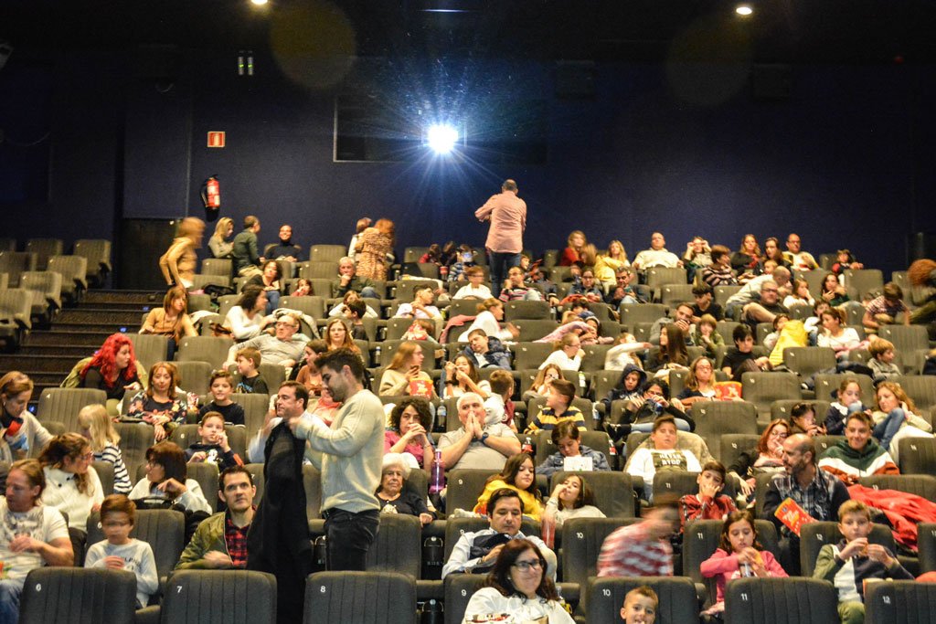 ZinkingOn's tweet image. ¡El pasado domingo organizamos junto a @Universal_Spain y @logitravel una sesión matinal para los más pequeños de la casa con el #preestreno de la película #LaFamiliaAdams!