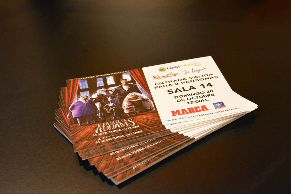 ZinkingOn's tweet image. ¡El pasado domingo organizamos junto a @Universal_Spain y @logitravel una sesión matinal para los más pequeños de la casa con el #preestreno de la película #LaFamiliaAdams!