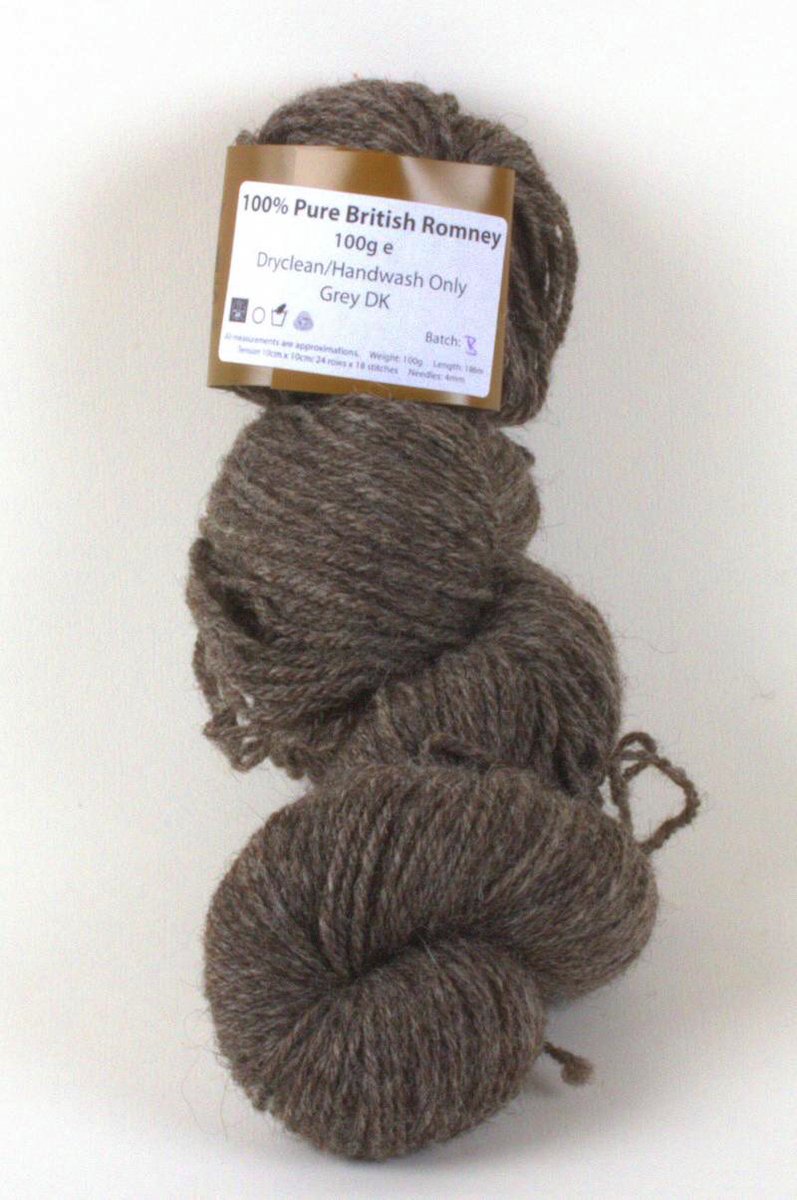 Romneymarshwool's tweet photo. Our full range is available to buy online for home delivery at https://t.co/GAfAHys126 

#yarn #yarnaddict #romneywool #romneyyarn #merino #merinowool #merinoyarn https://t.co/yB1dqwrajH
