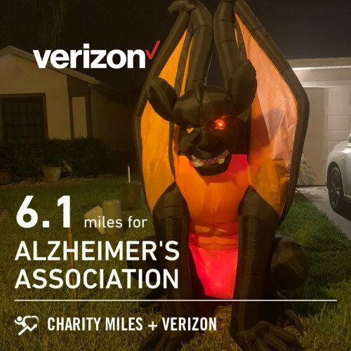 DizRuns's tweet photo. #seenonmyrun
Holy Halloween inflatable, Batman!
-
-
-
#flrunners #runnerslane #runbeforethesun #runningcrew #love2run #runningmakesmehappy #heartratetraining #runslowracefast #runner4life #runnerrunner #runhappyalways #trailrunnerforever #instaruning #… https://t.co/17lhhZpsjR https://t.co/VG8mco2pVq