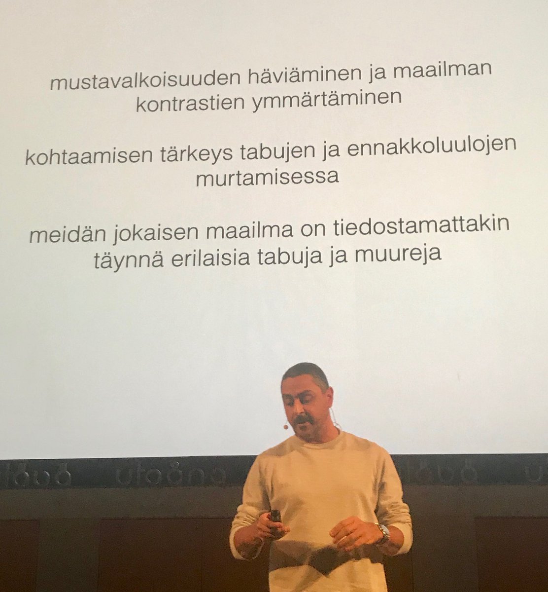 ⁦<a href="/armanalizad/">Arman Alizad</a>⁩ koskettava puheenvuoro. Tunnistatko omat ennakkoluulosi ja uskallatko hyödyntää koko potentiaalisi?Koska huomista ei ole luvattu. #ymmärrys #rohkeus ⁦@GranoSuomi⁩