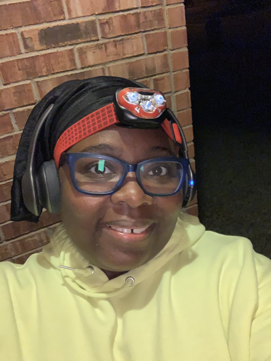 _mosaicreative's tweet photo. Persistence doesn’t mean perfection. #justgetbackup I missed 2 workouts last week and didn’t reach my 5 workout goal. I’m back for week 7. I haven’t ran 20 minutes straight in over a year. I did today. I also ran 2Miles in under 33 min. #milesformydaddy #misshim #pancreaticcancer https://t.co/FNMwd93zTR