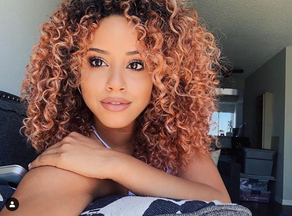 DnaEssence's tweet photo. We love the hint of red in her curls! Just enough 😉 Drop some 🖤🖤 for today’s #ColorCrush 
📷: @cydneyfrancois
.
.
#DNAEssence #CurlsCrush #repost #teamnatural #curlygirls #DNALove #hairgoals #HairCrush #naturalhair https://t.co/6Q2yfi5Tdl
