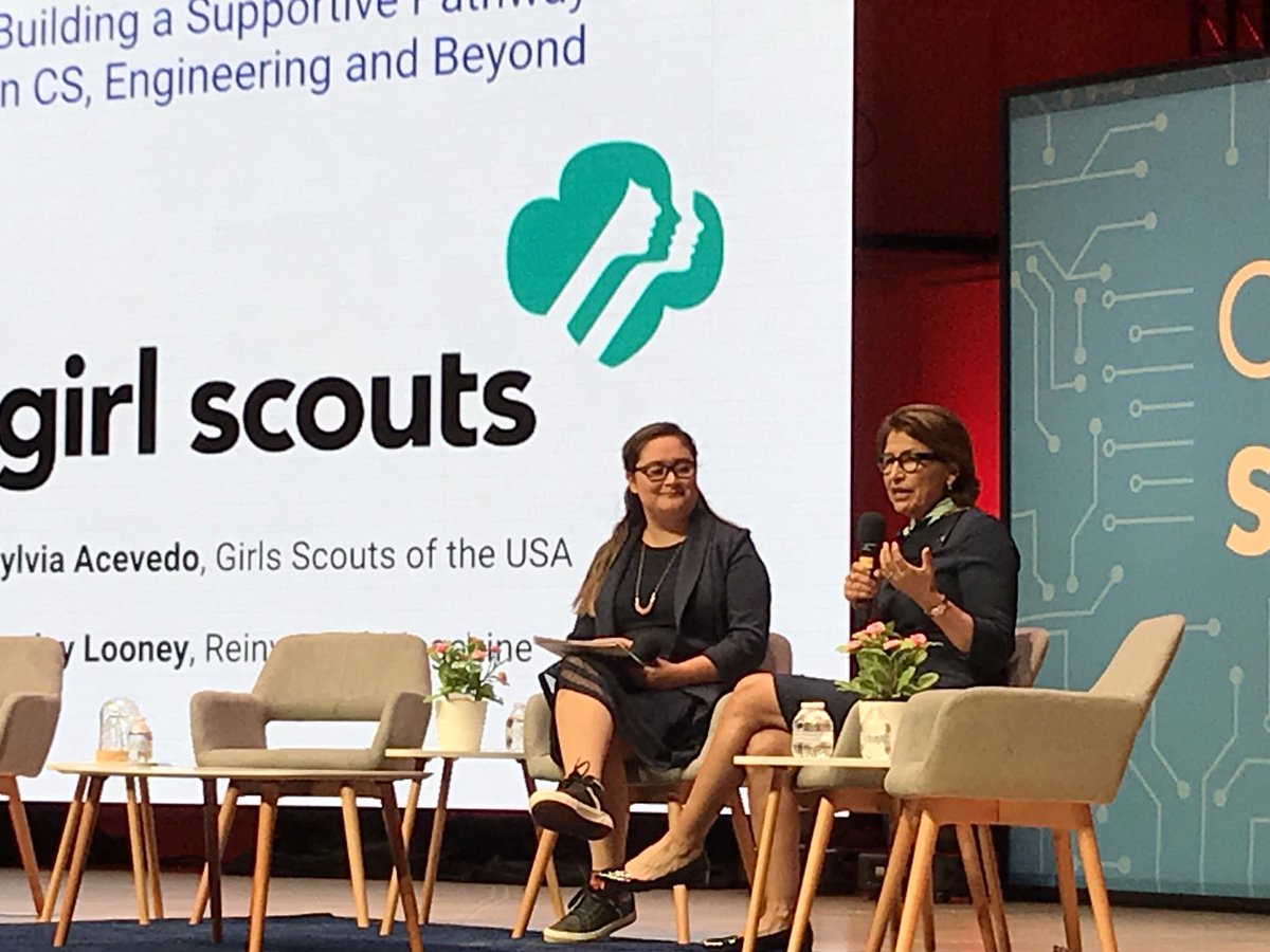 mariebienkowski's tweet photo. Rocket scientists / ⁦@girlscouts⁩ telling their stories #CSforALLSummit https://t.co/5PamgXUyc0