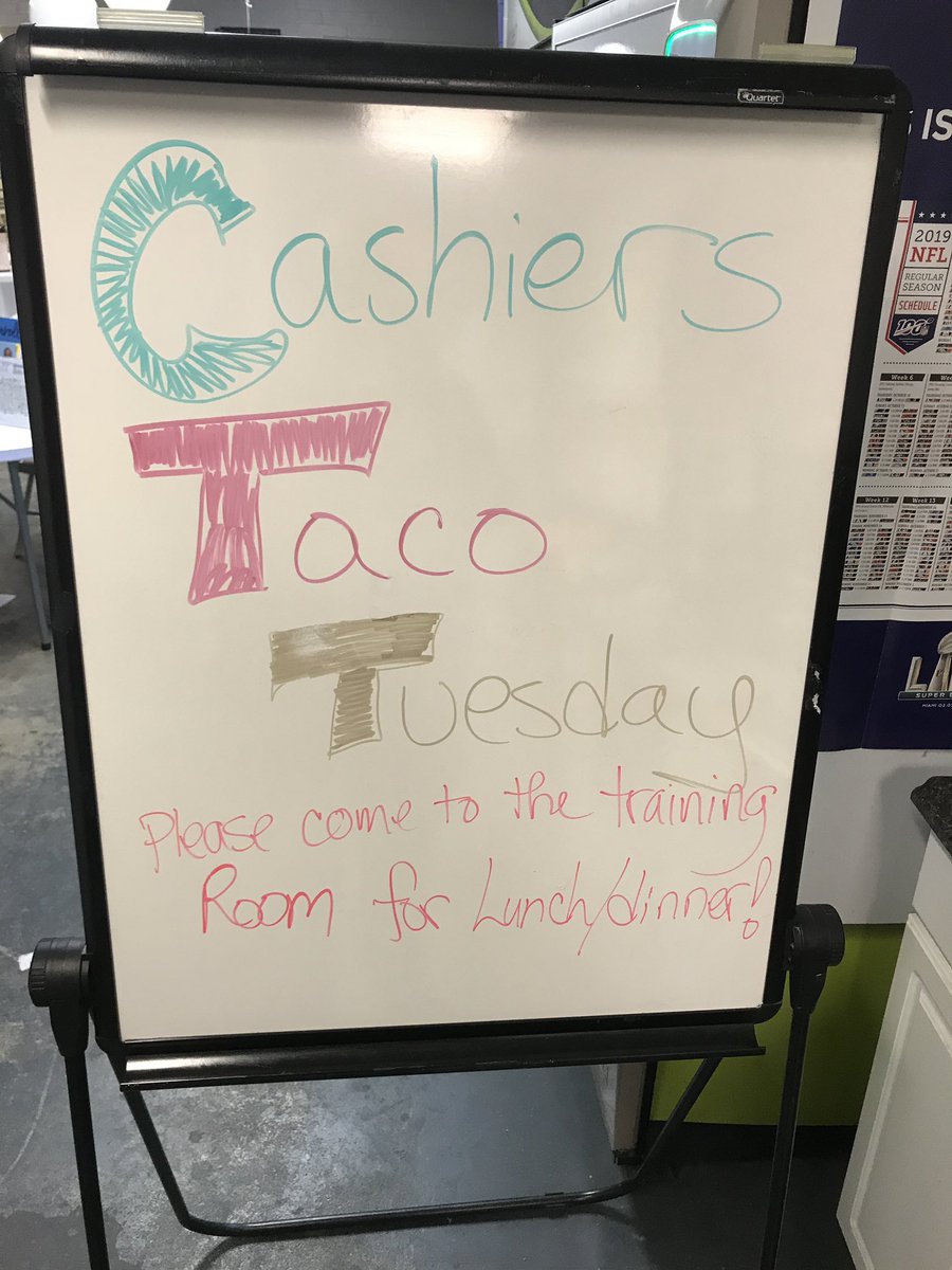 BethlehemLowes's tweet photo. Cashier appreciation month continues here at 1867 #ourcashiersareawesome #tacotuesday @DaniPedullaHR @JHoffmann2207 🌮🌮🌮 https://t.co/7NCUW76lEg