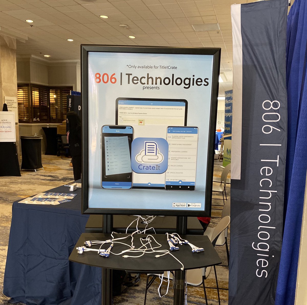 mhailey12's tweet photo. Cell phone charging station at Fall 2019 ACET. #acet2019 #ACETConf #806technogies https://t.co/hiqz7ovnFc