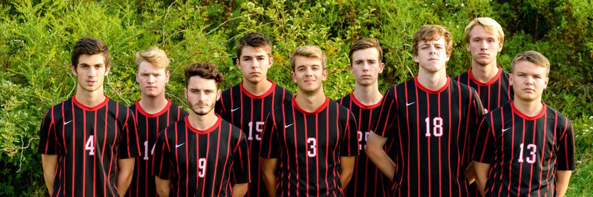 Senior night against Cheverus at 6:30 pm EST. 🥵 pls come #vibecheck #لبنان_يتنفض