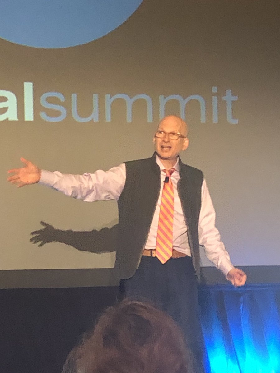 L25Camp's tweet photo. Fangirling HARD! #DSBOS https://t.co/KrLSZ3E207