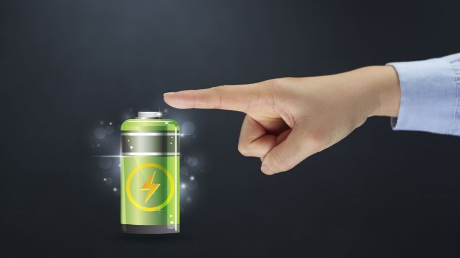 UrbanRealtyYT's tweet photo. Are you looking for some tips on how to save money on energy in your home? Watch here for a weekly tip. Weekly tip #7: Get an energy assessment. A certified energy advisor can analyse your home’s energy use and help you decide what improvements can reduce your energy. #whitehorse https://t.co/2MTRTxxINu