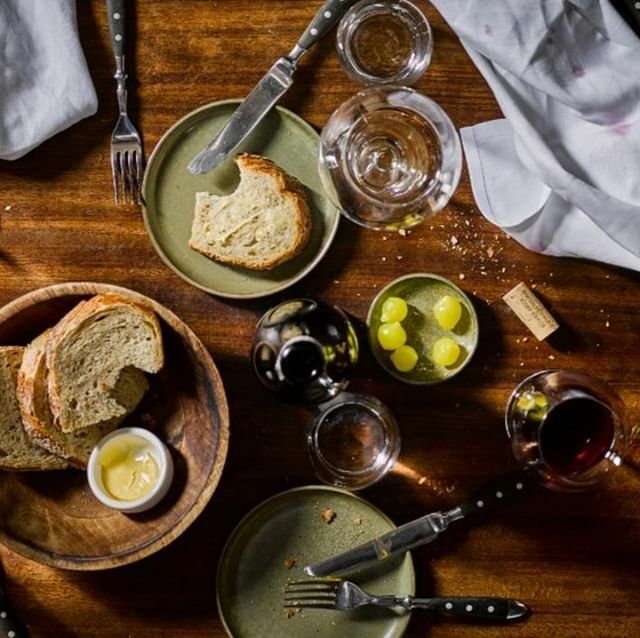 There is only one way to describe this: Gezelligheid! ⁠
-⁠
-⁠
-⁠
#thelobby #thelobbyfizeaustraat #thelobbynesplein #food #drinks #gezelligheid #Amsterdam #HotelV ift.tt/2BzyhzC