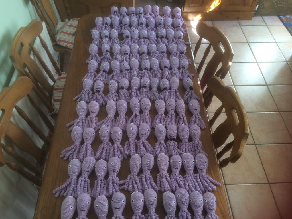 MijkBoyle's tweet photo. LOOK. AT. THIS!!
A veritable army of our #tentacles4tinies 🐙 for the babies in the #NICU of @RotundaHospital 🏥 
Never cease to be amazed by the generosity of the #RotundaKnitters and those who make these little 🐙. 
Thank you!!! @PillarRoom #neonatology @Aisling301 @marmarduffy https://t.co/HjaAlbJekA