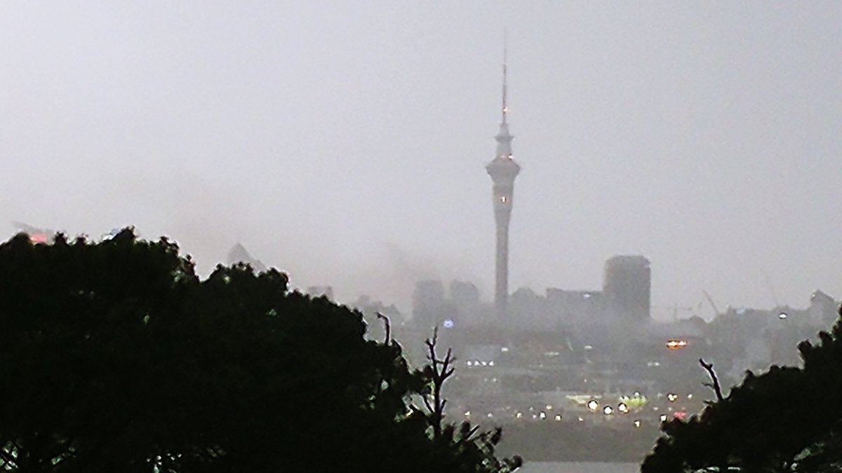 Flames visible from about 5km away in Chatswood across the harbour (orange patch to the right of the Skytower). Its not reduced overnight.  #SkyCityFire