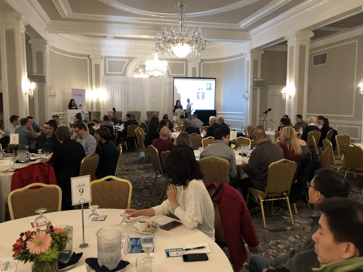 ChtownChamber's tweet image. We’re about to begin our panel discussion, “The future of workforce and what businesses can do to respond”. Special thanks to this morning’s sponsor @workpei! #iheartsmallbiz #SmallBusinessWeek2019 #bdcsbw