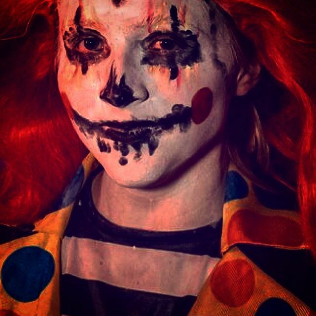 evilfalls's tweet photo. We’re not clowning around !  Only 3 nights left to experience Evil Falls House of Tormented Souls Haunted House. https://t.co/zhHN0FgCZf https://t.co/drnJFMf4Gj
