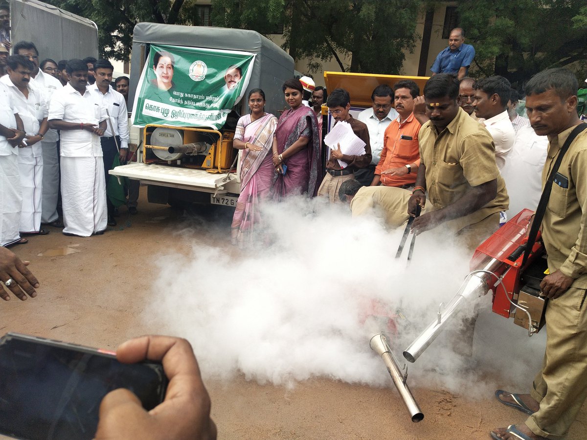 VTTPrabhu's tweet photo. Today Hon’ble Minister For #Health & Family Welfare Dr.#C_Vijayabaskar & Hon'ble Minister for Rural Industries Thiru #P_Benjamin & THIRUVALLUR District collector Res. @MageswariRavik1 started Dengue Awareness and Control Activities at Avadi.
@Vijayabaskarofl @PBenjaminoffl https://t.co/9rnqrmGwYf