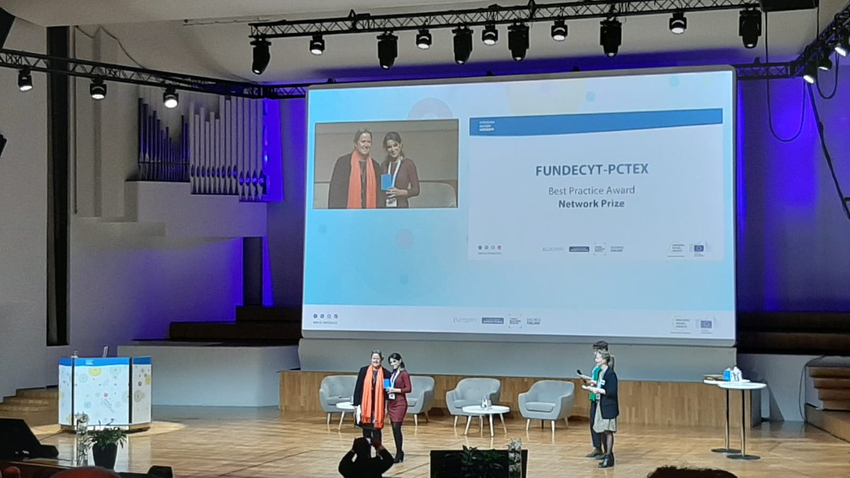 Ldobarro's tweet photo. Bravo María from @FundecytPCTEX for the network prize #EEN19 https://t.co/0UFvOO1zXL